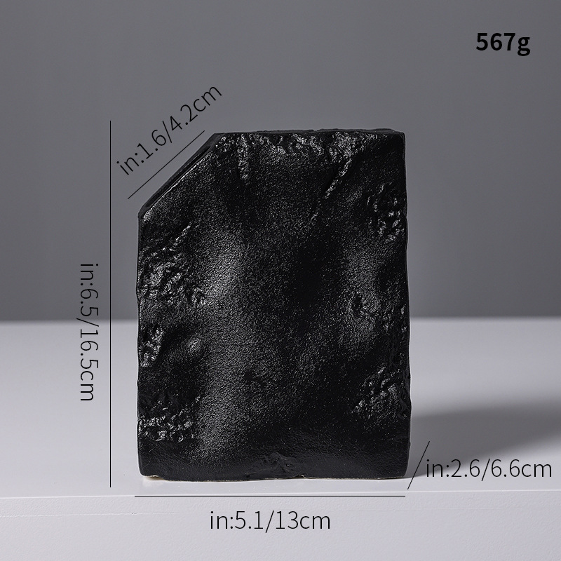 pointe inclinée noire