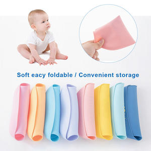 ชุดป้อนอาหารเด็กทำจากซิลิโคนอุปกรณ์ป้อนอาหารเด็ก LED รวมถึงแผ่นดูดแบบแบ่งส่วนช้อนชามแบบนุ่มส้อมปรับได้ - Product Image 5