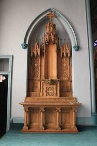 Mueble de Altar Cristiano Antiguo de Madera, Hecho a Mano en Alemania, Calidad Premium, Resistente al Agua, Duradero, Tradicional Católico - Product Image 4