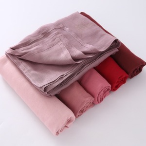 2025年夏秋新作無地イスラム教徒女性ショール赤ちゃん縫い目シングルステッチビスコースヒジャーブ竹モーダルヒジャーブスカーフショール - Product Image 4