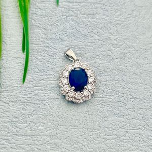 Colgante de Diamante con Corte Ovalado en Plata para Mujer, Joyería de Uso Diario, Forma de Lágrima, Piedra de Zirconia, Elegante y a la Moda - Product Image 4