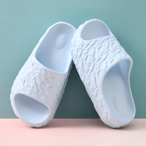 Pantoufles d'été pour femmes, semelles épaisses en EVA, antidérapantes, respirantes, à bout ouvert, anti-odeur, chaussures de salle de bain pour couples - Product Image 4