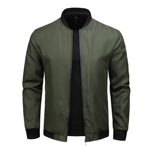 Veste pour homme Comfort Shield avec un design chaud au cœur, une forme décontractée et une utilisation polyvalente en plein air - Product Image 1