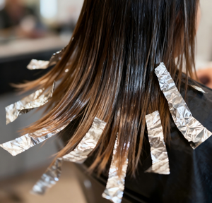 ฟอยล์อลูมิเนียมกันลื่นแบบนูนลาย OEM สำหรับมืออาชีพ พิมพ์ลายตามสั่ง สำหรับฟอยล์ทำสีผม ไฮไลท์ และย้อมสีผมในร้านเสริมสวย - Product Image 4