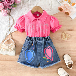 Completo Estivo per Bambine 2 Pezzi con Top a Maniche a Sbuffo con Motivo a Cuori e Strass e Pantaloncini in Denim, Abbigliamento per Bambine 2-8 Anni - Product Image 1