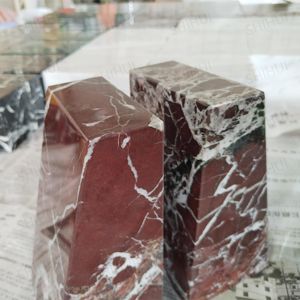 SH STONE, venta al por mayor, arte moderno personalizado, accesorios de decoración del hogar de lujo, de mármol rojo sujetalibros, objetos decorativos de piedra para el hogar - Product Image 2