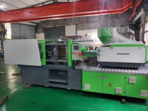 Chupete de silicona para bebé Ningbo Fuhong de 140 toneladas, molde personalizado, máquina de moldeo por inyección de plástico - Product Image 3