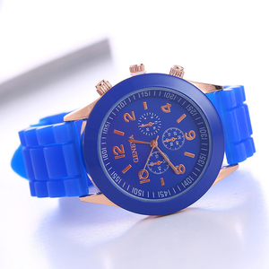 Stylish and Beautiful Silicone <b>Watch</b> with Colorful Jelly Texture Perfect for Women's Sports - Product Image 4