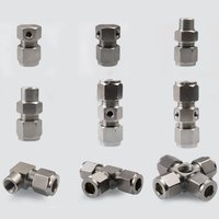 Connecteur rapide à quatre voies en laiton nickelé mâle 9,52 mm (1/8 po) haute pression pour systèmes de brumisation et d'atomisation de tuyaux PE