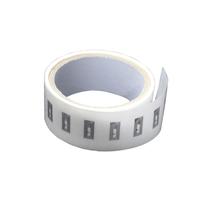 Système de paiement NFC longue portée pour parking automobile, mini-étiquette RFID UHF 860-960 MHz avec design étanche en matériau PET pour usage animalier