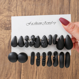 Fashion Jewelry Geometric <b>Black</b> C Shaped <b>Earrings</b> Set For Women <b>Stud</b> <b>Earrings</b> With Steel Posts - Product Image 2