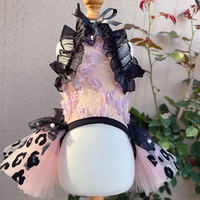Jupe élégante noire et rose à bretelles en dentelle florale pour chien, en polyester, pour l'été