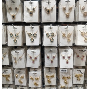 Set di Gioielli XUPING con Zirconi, Placcato in Oro 18K, Gioielli da Donna alla Moda, Set all'Ingrosso con Orecchini e Collana - Product Image 3