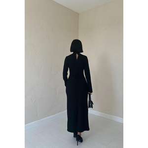 Robe de soirée noire en crochet à motif de roses, taille XS, coupe bal, courte, longueur ras du sol, pour soirée formelle, vente en gros - Product Image 1