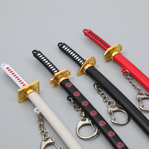 Épée en métal Mini 15cm Porte-clés Épée <span class=keywords><strong>Anime</strong></span> Couteau Fourreau <span class=keywords><strong>Sabre</strong></span> Couteau à Neige Porte-clés Katana 8 Styles - Product Image 4