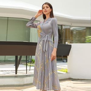 2025 <span class=keywords><strong>Miyaki</strong></span> femmes tenue décontractée respirant plissé imprimé col en v été à manches loog nouvelle ceinture tempérament - Product Image 3