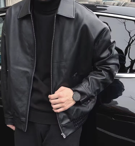 Veste décontractée pour <span class=keywords><strong>homme</strong></span> en cuir PU noir style européen, coupe ajustée, col rabattu, fermeture éclair, <span class=keywords><strong>marque</strong></span> américaine tendance, vêtement <span class=keywords><strong>de</strong></span> travail - Product Image 2