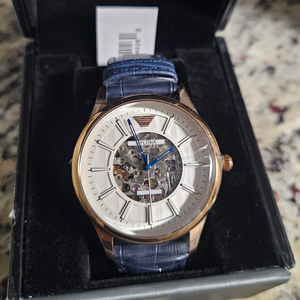<span class=keywords><strong>Montre</strong></span> mécanique pour <span class=keywords><strong>homme</strong></span> avec cadran blanc, équipée d'un mouvement mécanique automatique, <span class=keywords><strong>bracelet</strong></span> à bouton, <span class=keywords><strong>montre</strong></span> à trois aiguilles - Product Image 5
