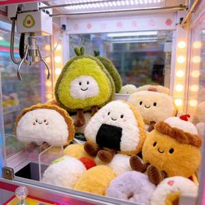 Jouets en peluche de la série Squeeze Dessert, poupées en forme de beignets, jouets en peluche à la fraise, cadeaux d'anniversaire pour machine à griffes - Product Image 2