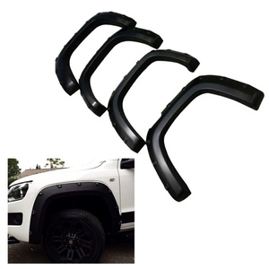 Accesorios Exteriores para Automóviles, Guardabarros de Diseño Delgado y Lujoso en ABS Negro, Protector de Cavidades de Rueda + Decoración - Product Image 1