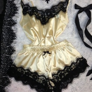 Ensembles de lingerie sexy en satin pour femmes, robes de nuit, pyjamas, ensembles de lingerie en dentelle respirants pour femmes matures - Product Image 4