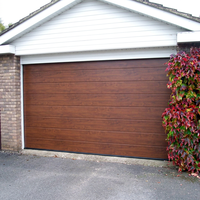 Porte de garage en PU de luxe pour villa ou appartement, motif lisse, isolée thermiquement, en acier, sécurisée, automatique