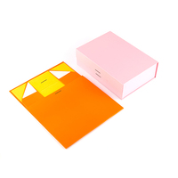 Boîte à bijoux magnétique pliable personnalisée en carton noir, emballage de vêtements, boîte cadeau magnétique de luxe en papier rose avec logo
