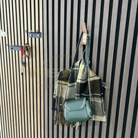 Accessoires pour panneaux acoustiques en bois Crochet rotatif pour panneau mural à lattes en bois