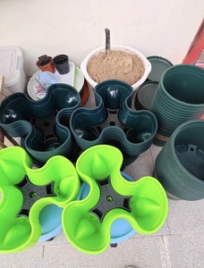 Jardinière verticale empilable moderne à plusieurs niveaux, pot <span class=keywords><strong>de</strong></span> fleurs, tour <span class=keywords><strong>de</strong></span> jardin pour l'intérieur et l'extérieur - Product Image 4