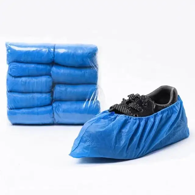 أغطية أحذية غير منسوجة CPE متعددة الأحجام للاستعمال مرة واحدة مانعة للانزلاق غطاء أحذية مقاوم للمطر