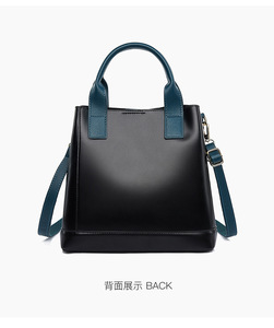 กระเป๋าถือผู้หญิงแบบใหม่สำหรับฤดูร้อน ดีไซน์เรียบง่ายแต่ดูมีสไตล์ ทำจากหนังนุ่ม สะพายไหล่ แฟชั่นทันสมัย - Product Image 6