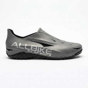 El AP ALLBIKE 2 en elegante gris y negro, con un material de PVC resistente diseñado para un rendimiento versátil y con estilo. - Product Image 2