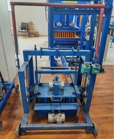 Machine à mouler les blocs creux automatiques MechPro MP2-45, petite et mobile, facile à utiliser, garantie 1 an pour la construction