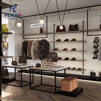 Conception de vitrine pour magasin de vêtements haut de gamme, décoration, design de vente au détail, aménagement intérieur de boutique de vêtements, comptoir en bois pour boutique de vêtements