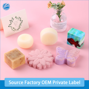 Savon Solide Artisanal OEM Bio Végétalien Naturel aux Herbes à l'Avoine Format Voyage Blanchissant Nettoyant Basique Parfumé Pour Tous Types de Peau - Product Image 2