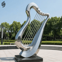 Patung Instrumen Gitar Cello dari Baja Anti Karat Berkualitas Tinggi yang Dikustomisasi untuk Dekorasi Taman atau Vila Luar Ruangan