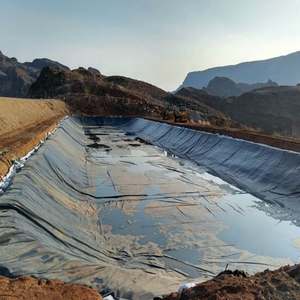 Géomembrane HDPE certifiée CE 0,2-3,0 mm anti-UV LDPE LLDPE <span class=keywords><strong>EPDM</strong></span> <span class=keywords><strong>pour</strong></span> pisciculture, étang, barrage, décharge, ferme de crevettes en plein air - Product Image 3