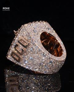 カスタム9K-18Kゴールド/ローズゴールドラボダイヤモンドチャンピオンシップリング、爪留め＆モザイクセッティング、IGI/GIA鑑定書付き - Product Image 4