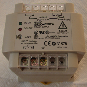 Fuente de Alimentación Plc S82K-03024 24VDC 13A - Product Image 1