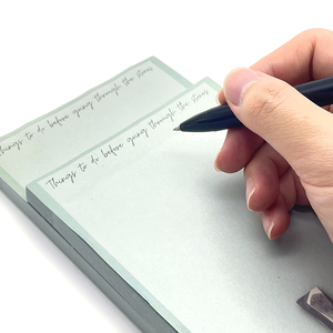 Marque-pages de bureau en vinyle personnalisés de haute qualité, bloc-notes autocollants avec un design mignon pour les lecteurs, pour la parfumerie et l'utilisation de rouges à lèvres - Product Image 3