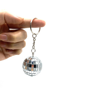 Gương bóng vòng chìa khóa móc chìa khóa mặt dây chuyền Vũ trường vũ trường phản chiếu bóng Euro Cup Nhỏ Túi Quà Mặt Dây chuyền móc chìa khóa xe bán buôn - Product Image 5