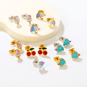 कस्टम रंगीन कार्टून एनमेल बच्चों इयररिंग्स हाइपोएलर्जेनिक 18kpvd सोने की प्लेटेड स्टेनलेस स्टील स्टड इयररिंग गहने - Product Image 1