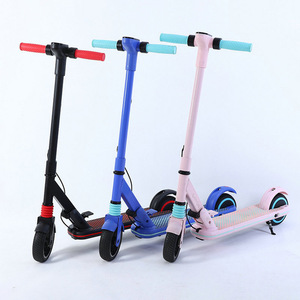 Nieuw Ontwerp Kinderen 130W <span class=keywords><strong>Motor</strong></span> Veilig Elektrische Scooter Li-Ion Batterij Bromfiets Scooter Voor Kinderen - Product Image 1