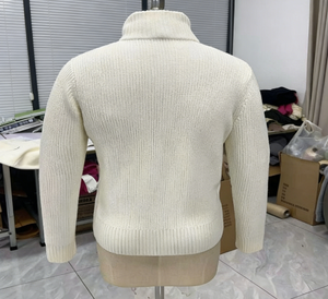เสื้อคาร์ดิแกนผู้ชาย <span class=keywords><strong>Yupoo</strong></span> คอโอ แต่งปกขนเฟอร์เทียม ซิปหน้า สีครีม ผ้าถักริบหนา สไตล์วินเทจ หรูหรา เสื้อคลุมฤดูหนาว - Product Image 3
