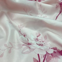 Tissu en polyester brossé imprimé floral en mousse, impression offset, tissu doux pour draps et housses de couette