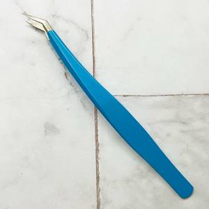 Pinzette Colorate di Alta Precisione in Acciaio Inossidabile per Extension Ciglia |   Design con piume dorate, delfini e fiori, <span class=keywords><strong>punta</strong></span> resistente e liscia - Product Image 3