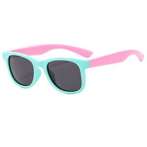 <span class=keywords><strong>Occhiali</strong></span> <span class=keywords><strong>da</strong></span> <span class=keywords><strong>sole</strong></span> all'ingrosso in Silicone per <span class=keywords><strong>bambini</strong></span> alla moda versatile party party senior sense protezione UV <span class=keywords><strong>occhiali</strong></span> <span class=keywords><strong>da</strong></span> <span class=keywords><strong>sole</strong></span> - Product Image 1