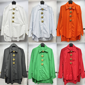 Nouvelle Arrivée 2026 – <span class=keywords><strong>Chemise</strong></span> Oversize Boutonnée pour <span class=keywords><strong>Femme</strong></span> avec Boutons Dorés de Luxe – Blouse Décontractée à Manches Longues Couleur Unie - Product Image 1