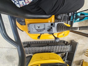 Fast Shipping for Mini Excavator 1.7 Ton Operating Weight <b>Small</b> Crawler Digger 0.05M Digging Bucket 2022 Model 1 Year - Product Image 6