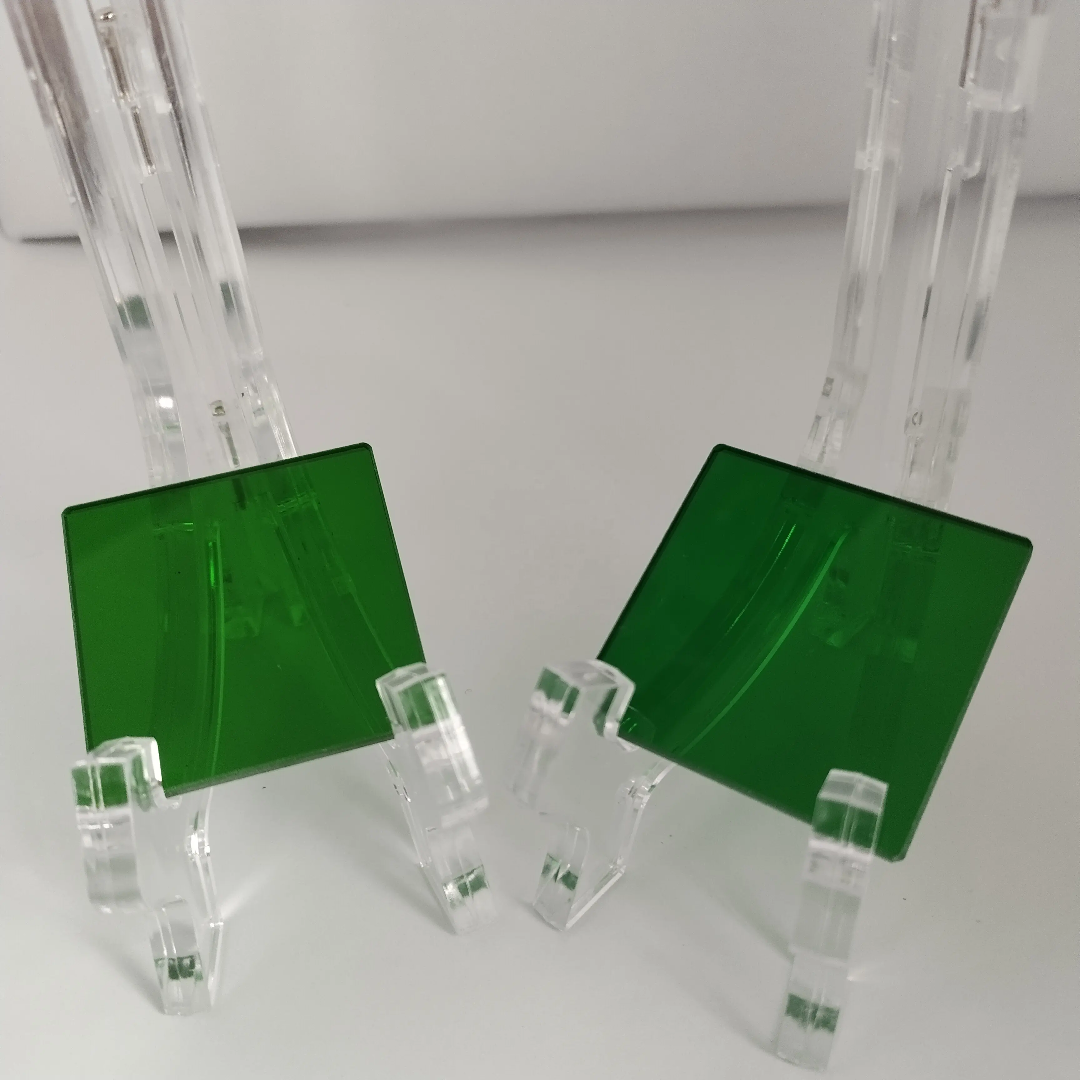 Vidro verde da cor óptica para a máquina médica